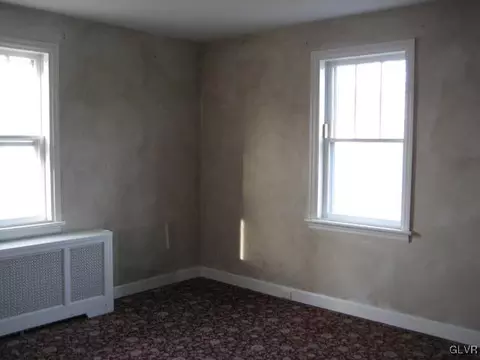 316 E Main St, Bath, PA 18014 photo 5