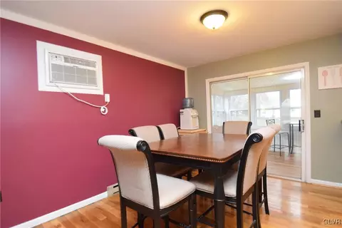 556 Round Table Dr, Nazareth, PA 18064 photo 6