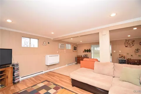 556 Round Table Dr, Nazareth, PA 18064 photo 19