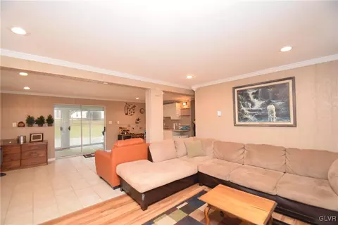 556 Round Table Dr, Nazareth, PA 18064 photo 20