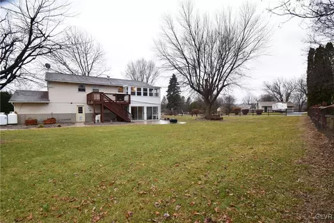 556 Round Table Dr, Nazareth, PA 18064 photo 28