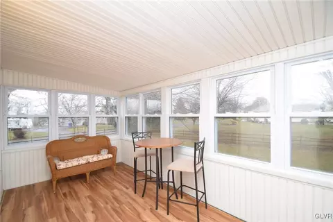556 Round Table Dr, Nazareth, PA 18064 photo 11