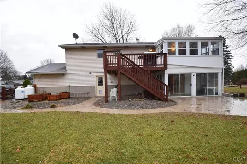 556 Round Table Dr, Nazareth, PA 18064 photo 26