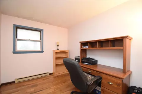 556 Round Table Dr, Nazareth, PA 18064 photo 15