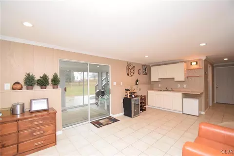 556 Round Table Dr, Nazareth, PA 18064 photo 21