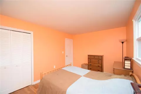 556 Round Table Dr, Nazareth, PA 18064 photo 14