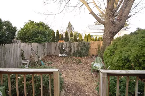 413 E Wall St, Bethlehem, PA 18018 photo 10