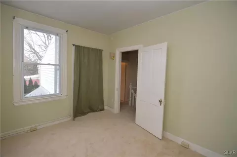 413 E Wall St, Bethlehem, PA 18018 photo 12