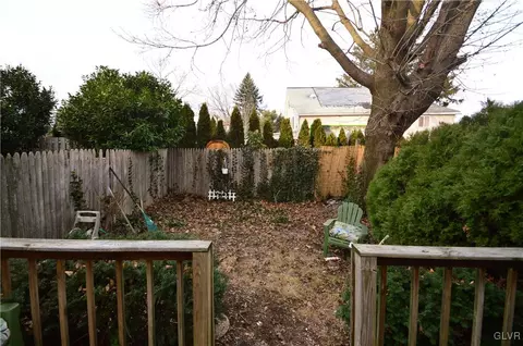 413 E Wall St, Bethlehem, PA 18018 photo 17