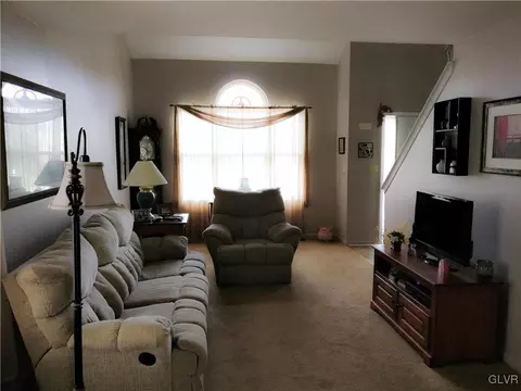 2242 Juniper Dr, Coplay, PA 18037 photo 6