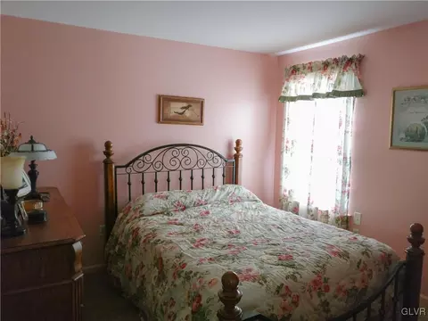 2242 Juniper Dr, Coplay, PA 18037 photo 18