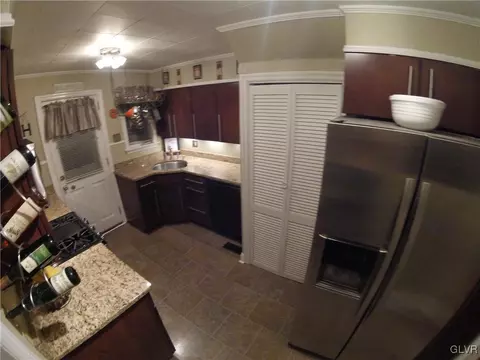 794 Washington Ave, Bethlehem, PA 18017 photo 9