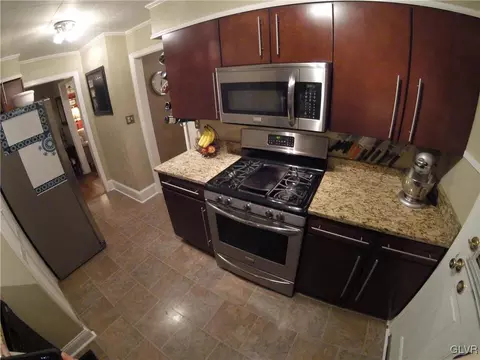 794 Washington Ave, Bethlehem, PA 18017 photo 11