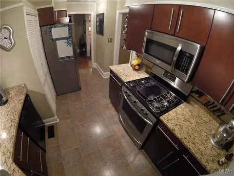 794 Washington Ave, Bethlehem, PA 18017 photo 10