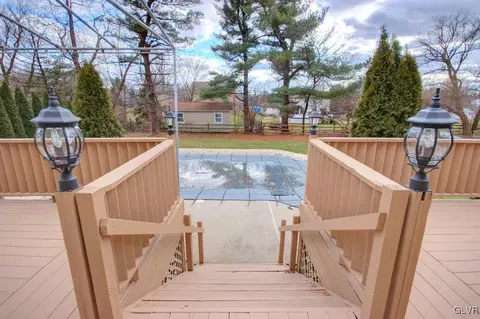540 E Macada Rd, Bethlehem, PA 18017 photo 25