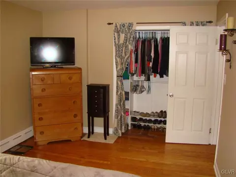 206 E 2nd St, Wind Gap, PA 18091 photo 16