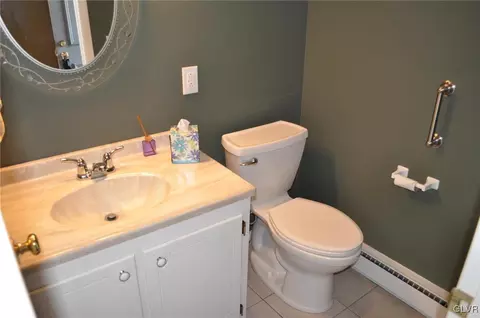 325 Spring St, Bethlehem, PA 18018 photo 7