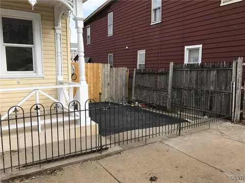 1161 E 3rd St, Bethlehem, PA 18015 photo 3