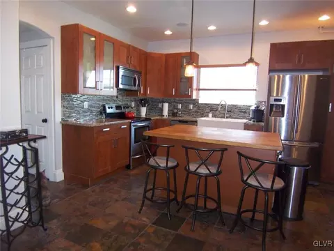 27 E Union Blvd, Bethlehem, PA 18018 photo 24