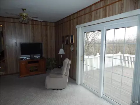 2449 Fox Rd, Bath, PA 18014 photo 15
