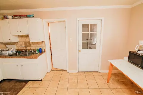 734 E 5th St, Bethlehem, PA 18015 photo 12