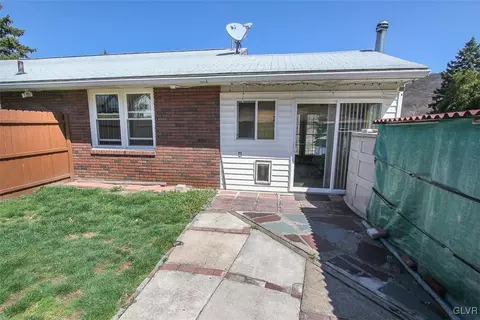 516 Spring Valley Rd, Reading, PA 19604 photo 19