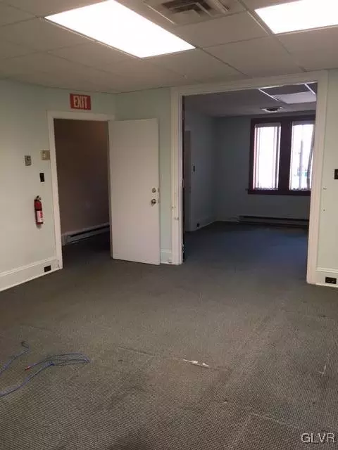 52 Union Blvd E, Bethlehem, PA 18018 photo 8