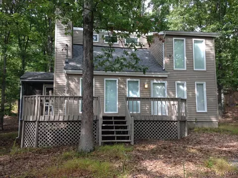 116 Stafford Dr, Saw Creek, PA 18324 photo 1