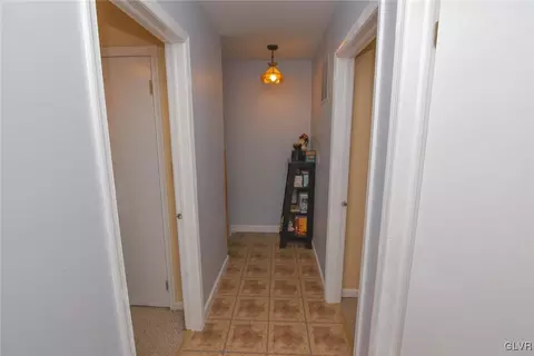 512 Old Forge Dr, Bath, PA 18014 photo 14