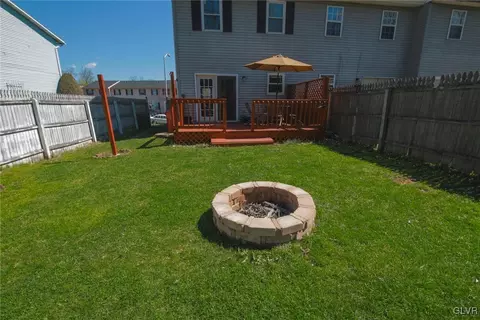 512 Old Forge Dr, Bath, PA 18014 photo 30