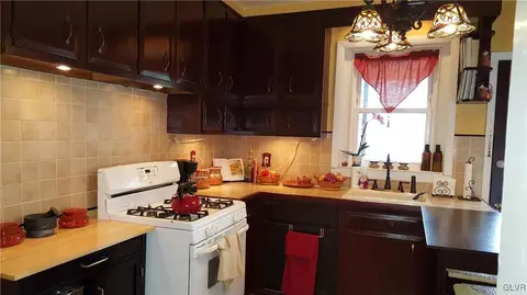 727 Spring St, Bethlehem, PA 18018 photo 20