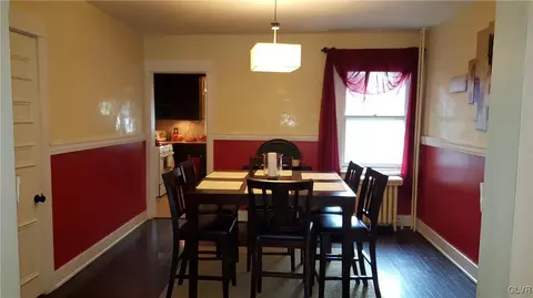 727 Spring St, Bethlehem, PA 18018 photo 3
