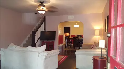 727 Spring St, Bethlehem, PA 18018 photo 2