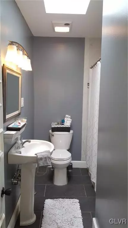 727 Spring St, Bethlehem, PA 18018 photo 6