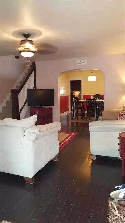 727 Spring St, Bethlehem, PA 18018 photo 4