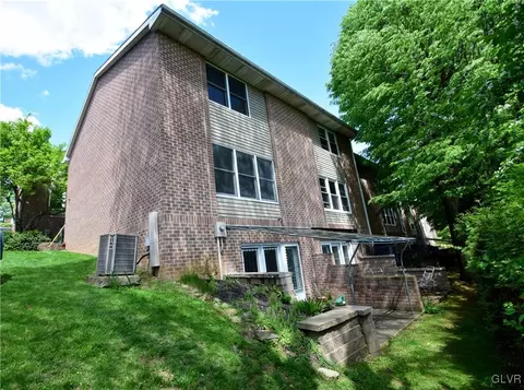 331 Spring St, Bethlehem, PA 18018 photo 8