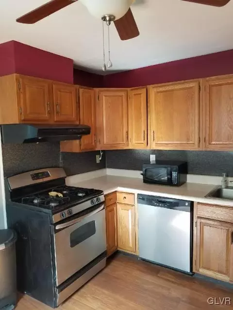 949 E 6th St, Bethlehem, PA 18015 photo 6