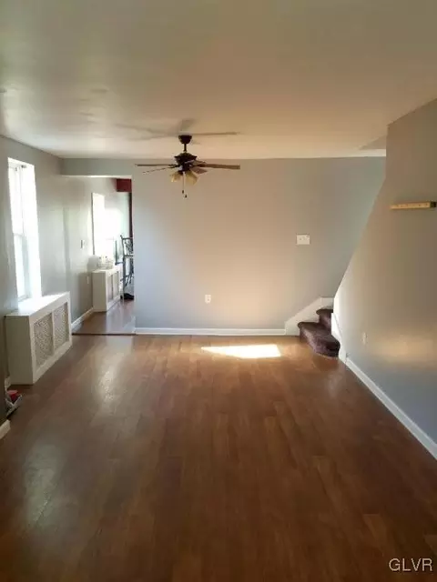 949 E 6th St, Bethlehem, PA 18015 photo 3