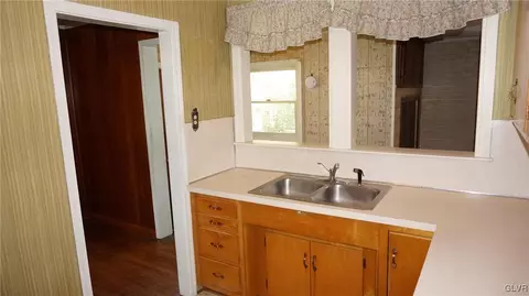 433 Maple Rd, Hellertown, PA 18055 photo 20