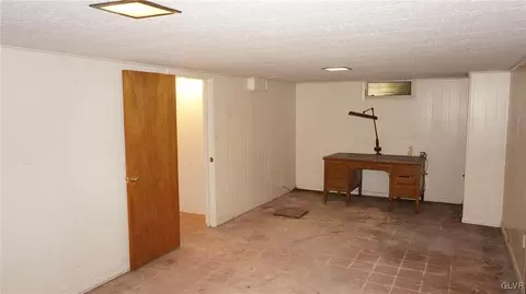 433 Maple Rd, Hellertown, PA 18055 photo 33