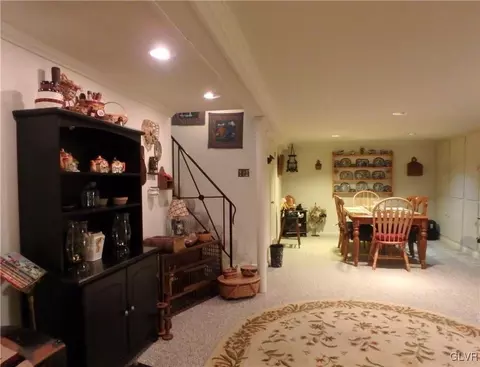 875 Willow Rd, Hellertown, PA 18055 photo 9
