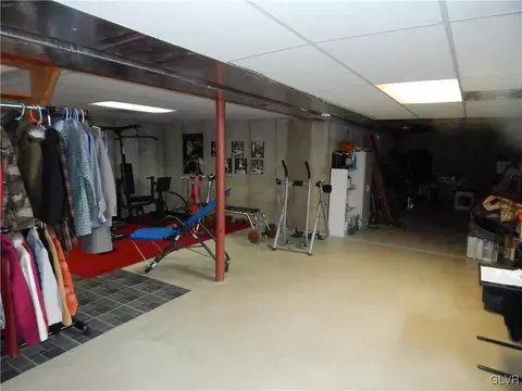 2447 Fox Rd, Bath, PA 18014 photo 30