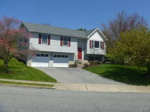523 Easter Ter, Bath, PA 18014 photo 1