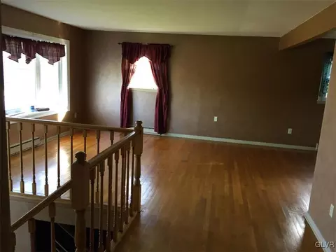6715 Apache Ln, Bethlehem, PA 18017 photo 5