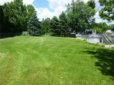 6715 Apache Ln, Bethlehem, PA 18017 photo 7