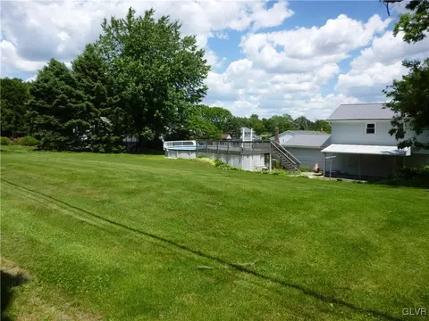 6715 Apache Ln, Bethlehem, PA 18017 photo 8