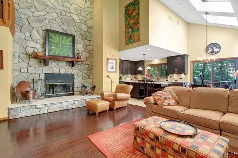 409 Arrowhead Trl, Sinking Spring, PA 19608 photo 10