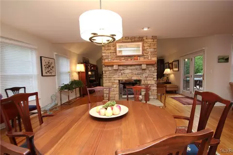 1015 Stone Stack Dr, Bethlehem, PA 18015 photo 9