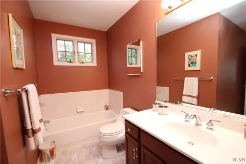 1015 Stone Stack Dr, Bethlehem, PA 18015 photo 29