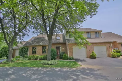 2880 Greenleaf Ct, Bethlehem, PA 18017 photo 1